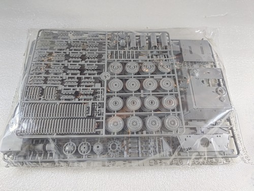 Sturmtiger mit zimmerit - 1:35,