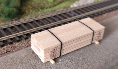 Ladegut bretterstapel mittel - ladegut, bretterstapel,